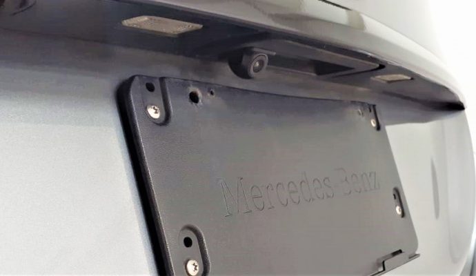 Cámara de reversa OEM MERCEDES BENZ C200 2016-2020