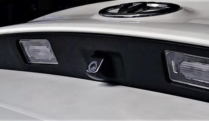 Cámara de Reversa para Toyota Yaris Sedan 2021